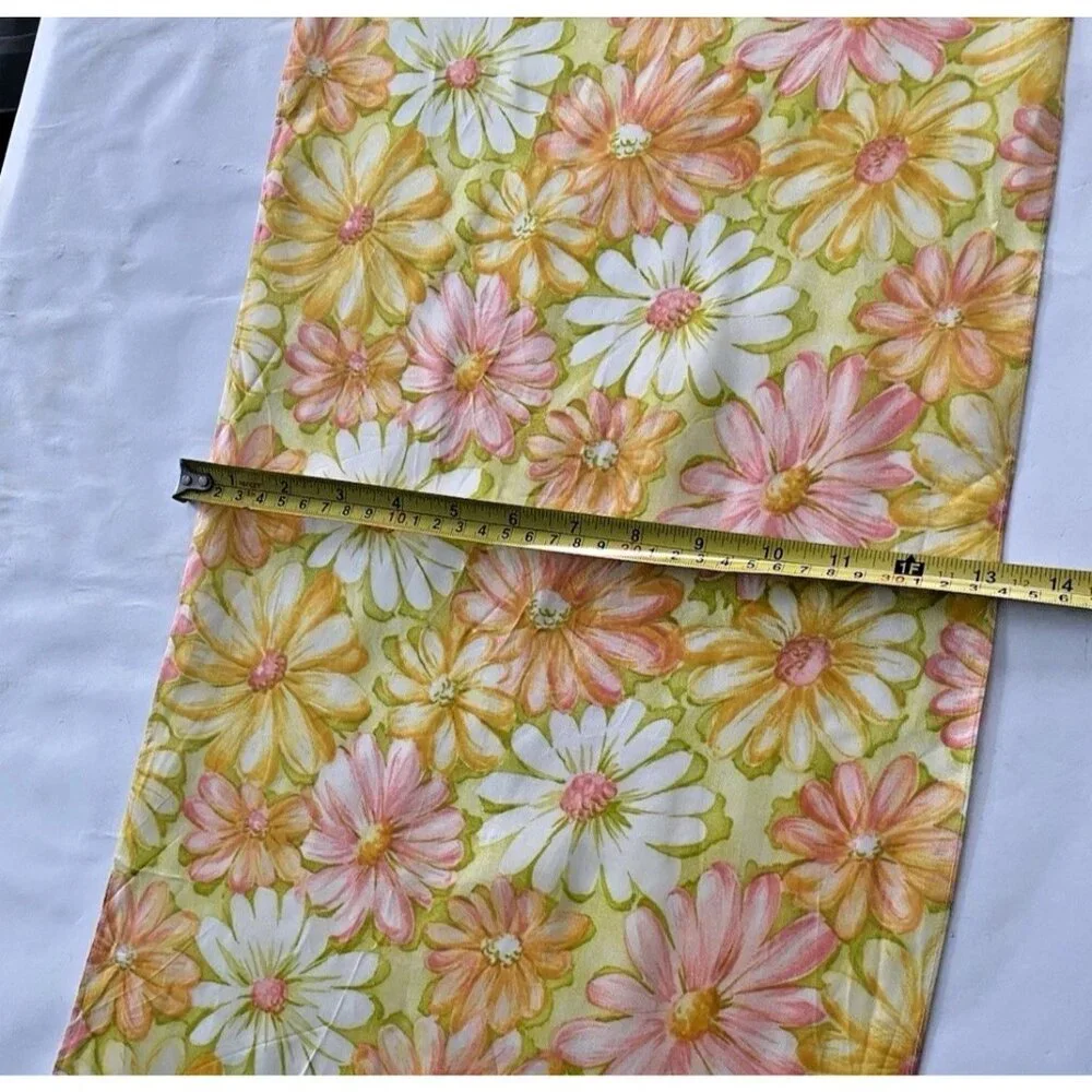 Vintage Floral Scarf Yellow Pink Daisy Sheer Mod Retro 60s 70s 13 x 53 Cottage - Picture 7 of 8